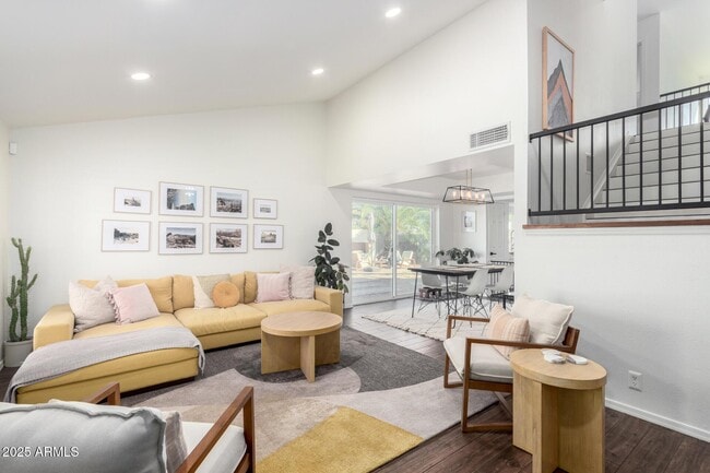 Building Photo - 6513 N 81st Pl