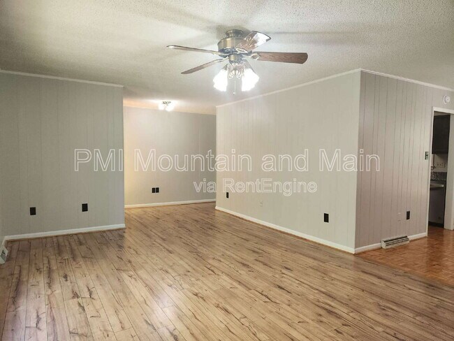 Building Photo - 232 Bryant Rdg Dr