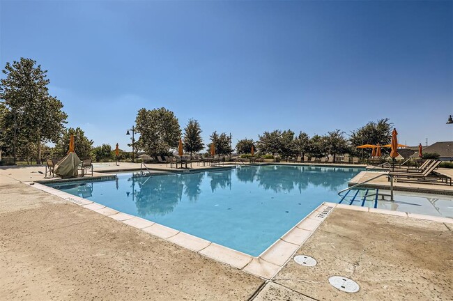 Building Photo - 213 Majestic Cedar Dr