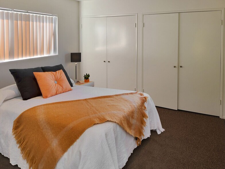 Bedroom - 440 Veteran Ave