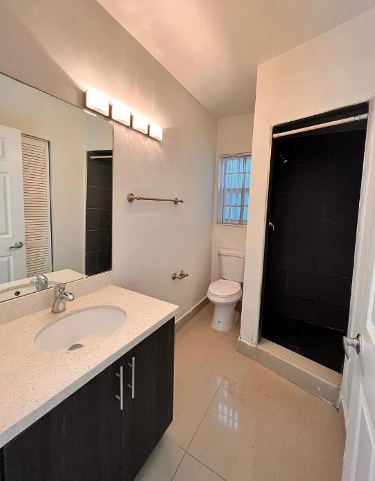 Building Photo - 950 Lake Wyman Rd