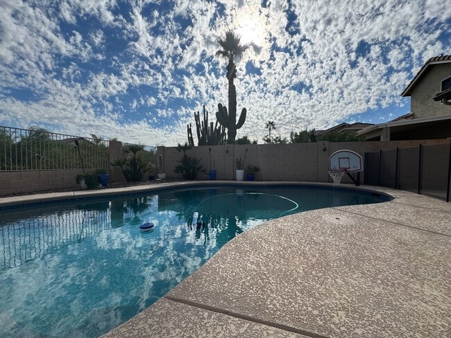 Building Photo - 4 Bedroom Home W/ Pool Available in Tatum ...