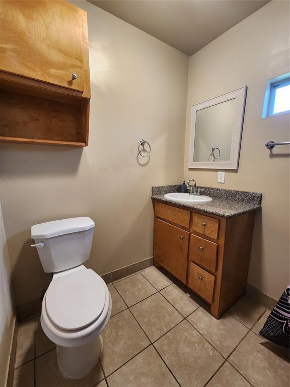 Building Photo - 400 King Edward Pl