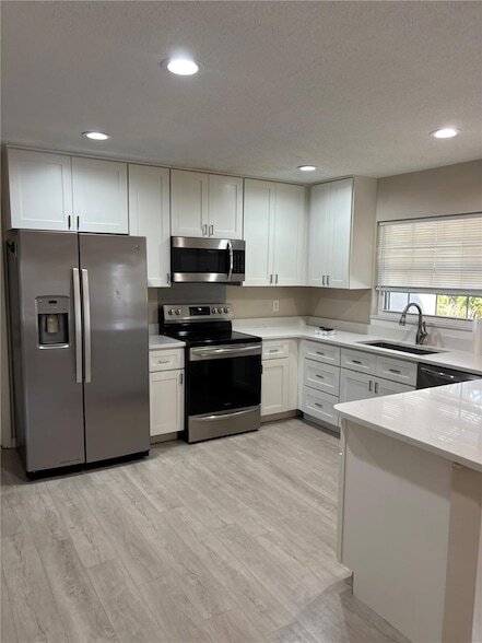 Building Photo - 2012 5th St W