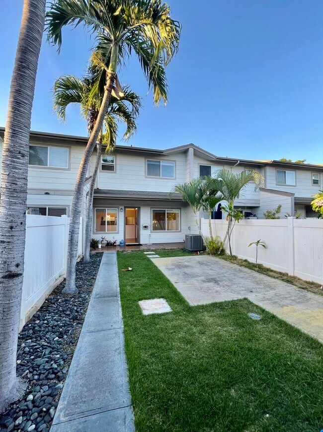 Ocen Pointe Potenial 3 Bedroom Home for Re... 9110371037 Keoneula