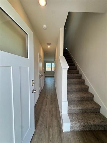 Building Photo - 212 Arbor Dr