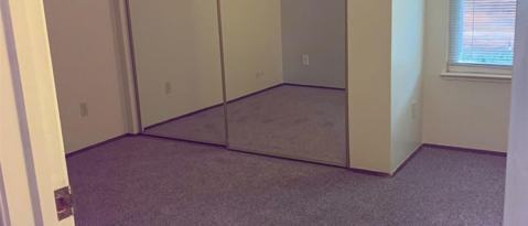 Building Photo - 1602 Somerset Pl
