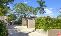 Building Photo - 2123 Sycamore Canyon Rd