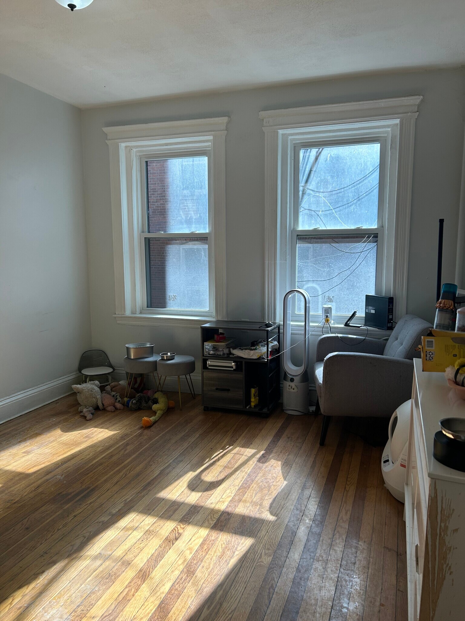 Building Photo - 86 Glenville Ave