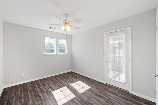 Building Photo - 26122 Parkman Grove Dr