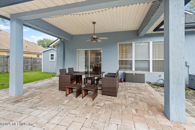 Building Photo - 13705 Fish Eagle Dr W