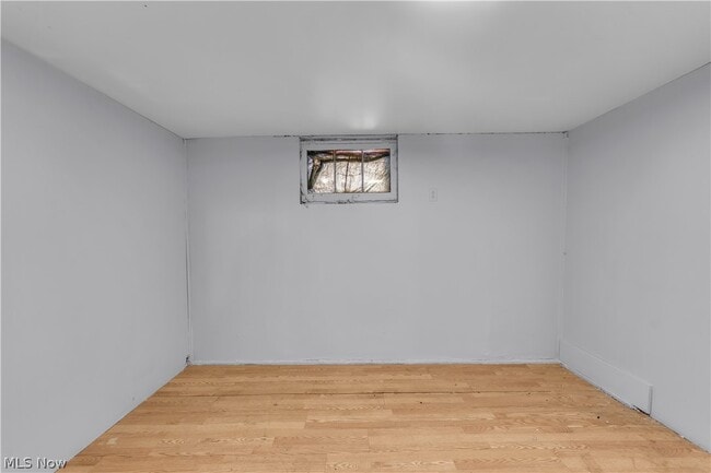 Building Photo - 3937 W 22nd St