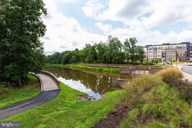 Building Photo - 4810 Garden View Ln