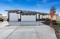 Building Photo - 15035 Veraison Pl
