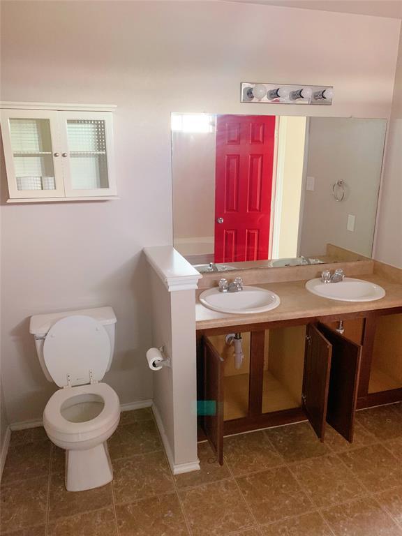 Building Photo - 719 Decker Dr