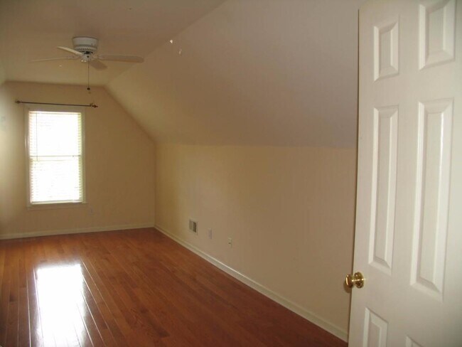 Building Photo - 4764 Sologne Ct