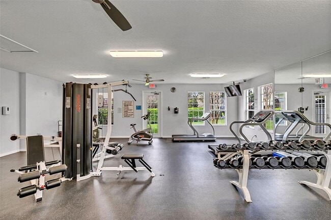 Building Photo - 6235 Goethe St