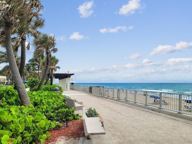 Building Photo - 2860 S Ocean Blvd
