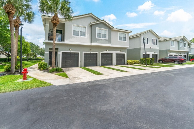 Building Photo - 3116 Grandiflora Dr