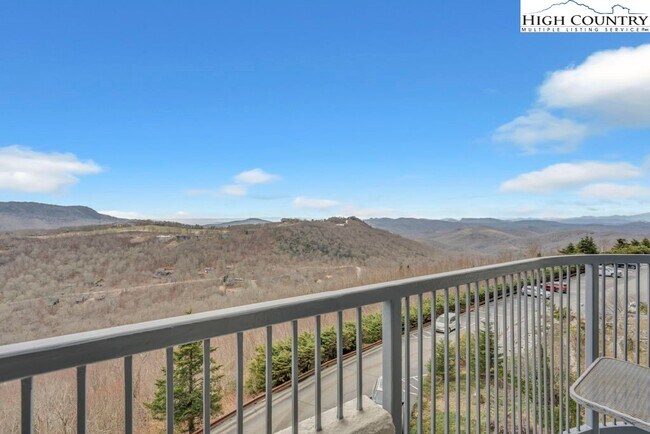 Building Photo - 303 Sugar Top Dr