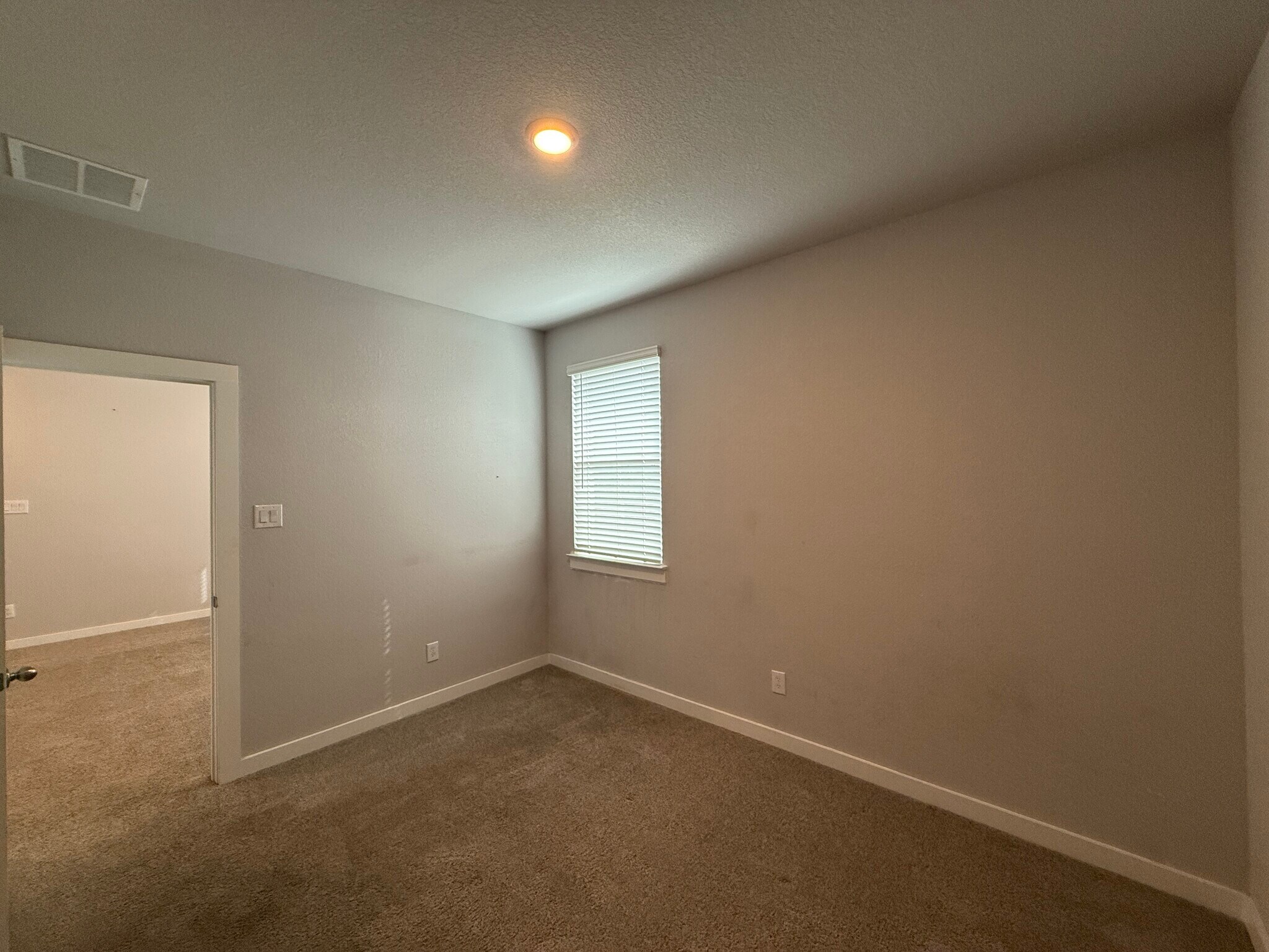 Building Photo - 18300 Emu Ln