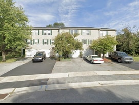 Building Photo - 26 Petersburg Ln