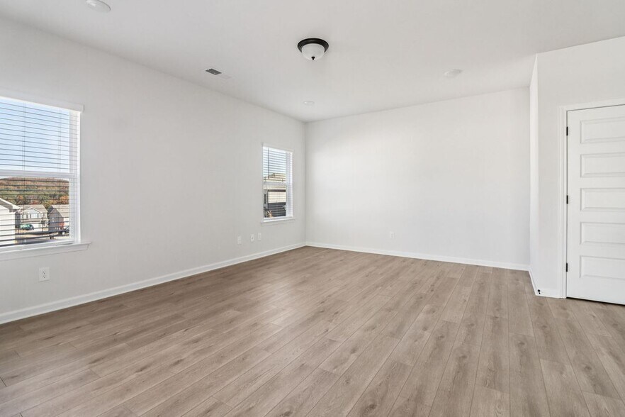 Building Photo - 708 Shetland Trl