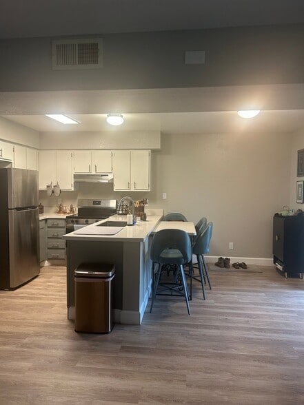 Building Photo - 4327 Orion Dr