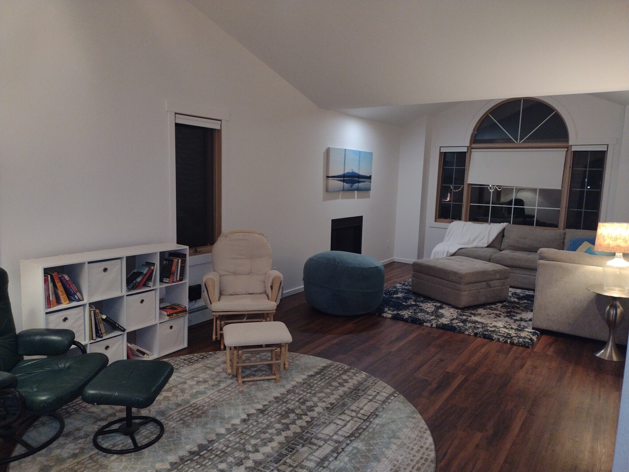 Reading corner - 1005 Woodland Dr
