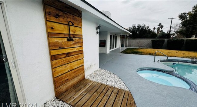 Building Photo - 2905 Mason Ave