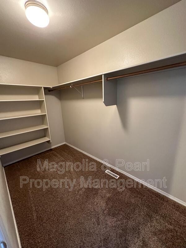 Building Photo - 16538 Sadie Ave