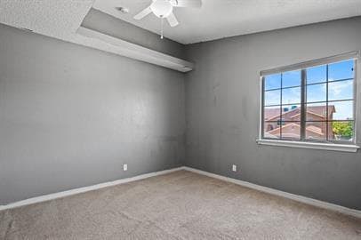 Building Photo - Large 2 story home with refrigerated air, huge backyard.