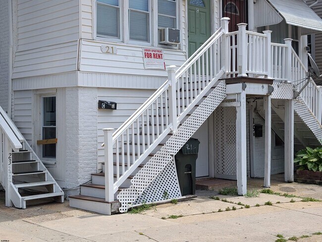 Building Photo - 21 N Boston Ave