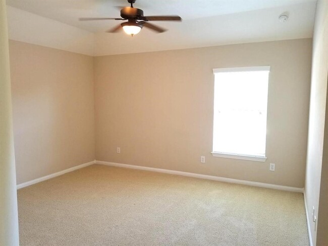 Building Photo - 25406 Archdale Ct