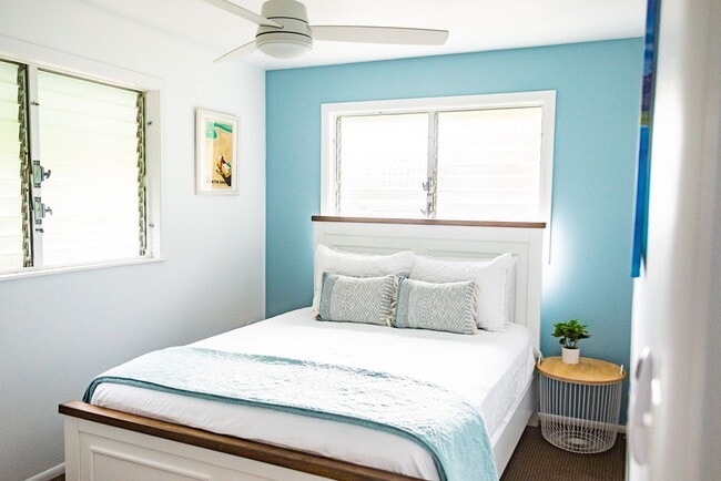 Building Photo - Oceanfront Malaekahana 3 bed / 2 bath Reno...