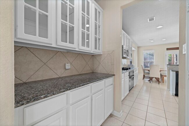 Building Photo - 9431 Thurber Ridge Dr