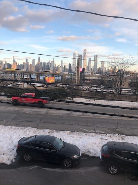 Building Photo - 303 Park Ave