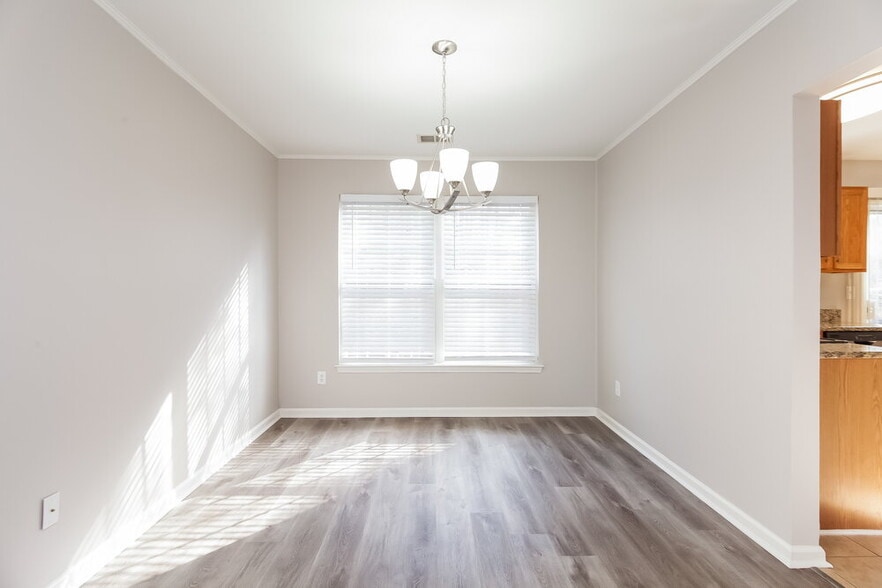 Building Photo - 7000 Indian Ridge Ln
