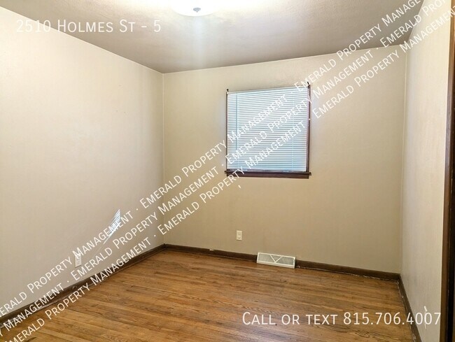Building Photo - 2510 Holmes St