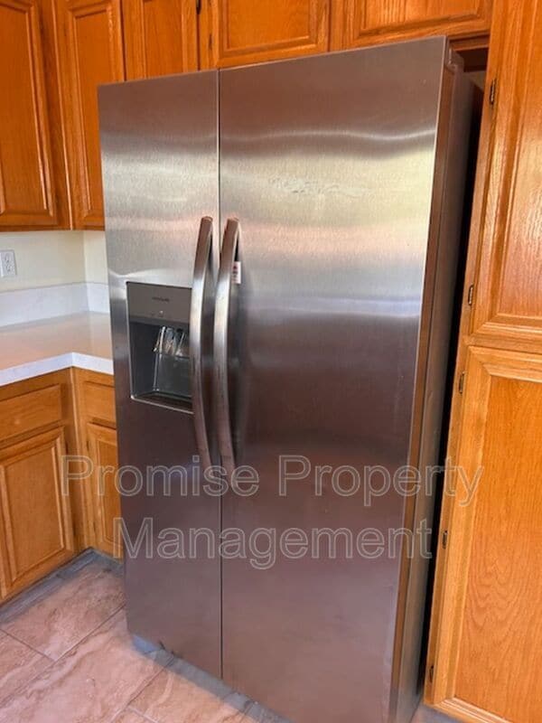 Building Photo - 2305 Bliss Cir