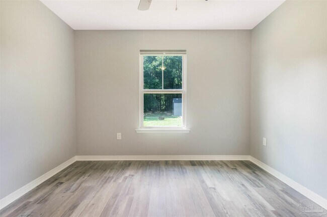 Building Photo - 3328 Broadview Cir