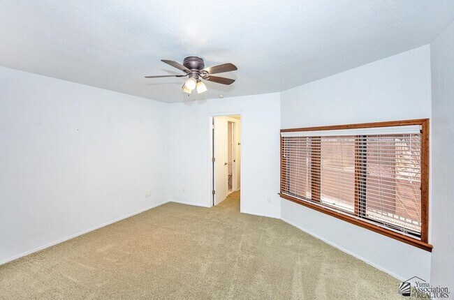 Building Photo - 2174 S Del Valle Way