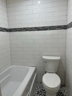 Building Photo - 41 Christie St