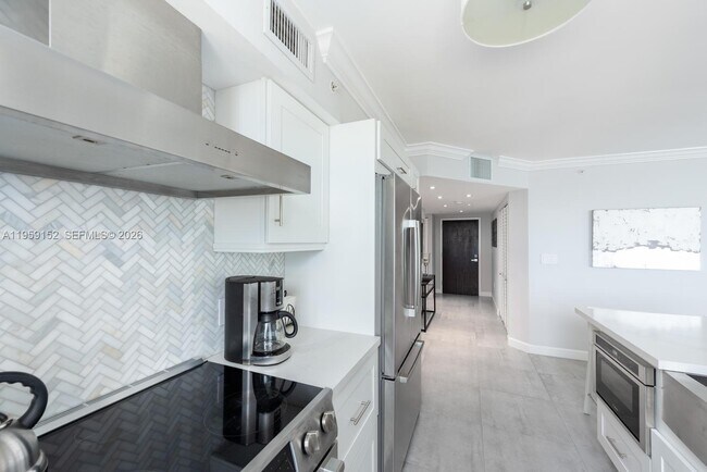 Building Photo - 90 Alton Rd