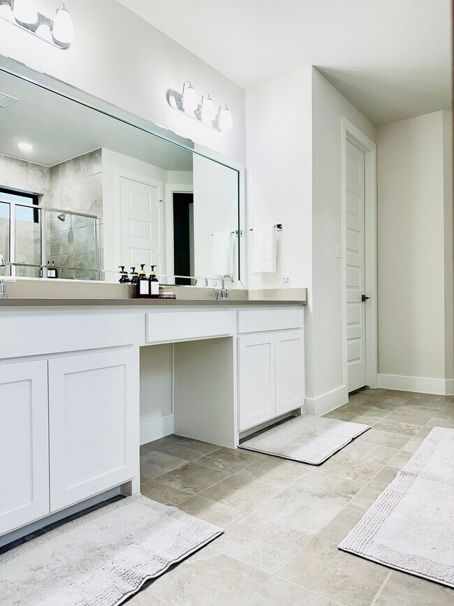 Building Photo - 512 Secretariat Dr