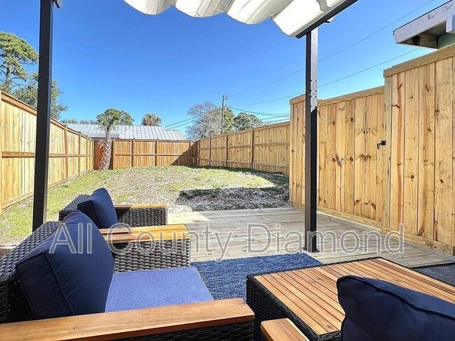 Building Photo - 7308 Sunset Ave