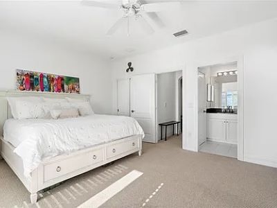 Building Photo - 1945 Bridgepointe Cir