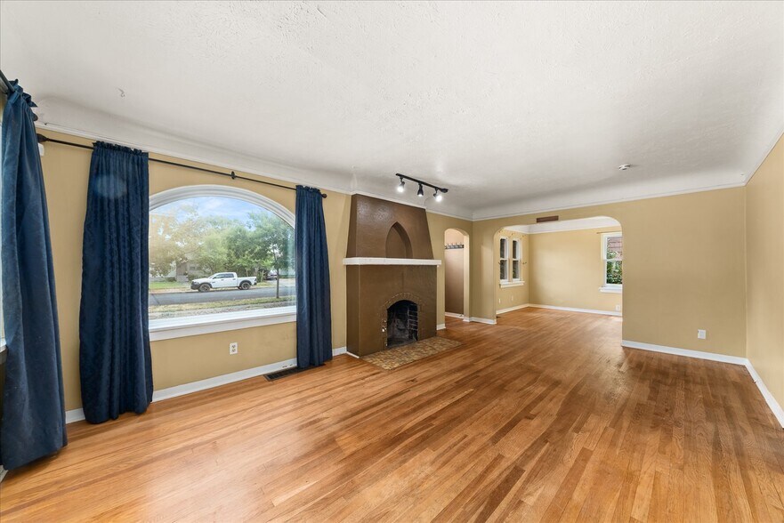 Building Photo - 2431 N Atlantic St