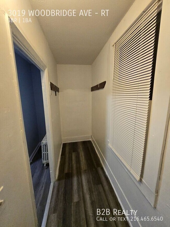 Building Photo - 3019 Woodbridge Ave