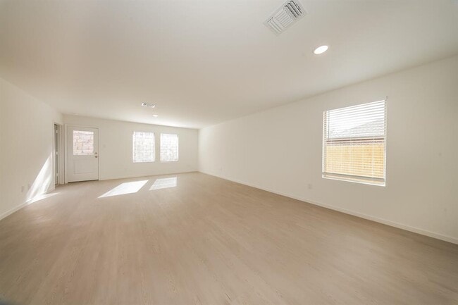 Building Photo - 9116 SW 20th St